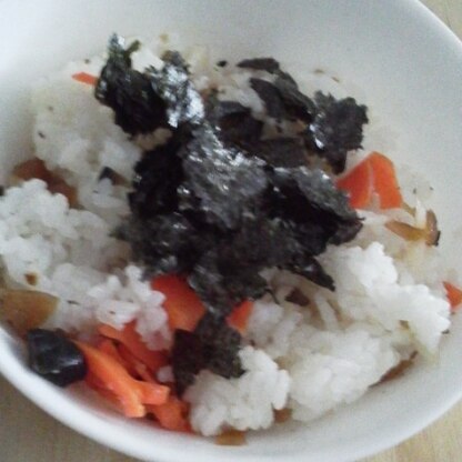 福神漬けと飯寿司の野菜部分を使いました。